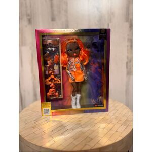 Rainbow High Michelle St. Charles Fashion Doll w/ Accessories – New in Box